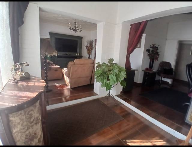 3 BEDROOM HOUSE FOR SALE IN ELSBURG